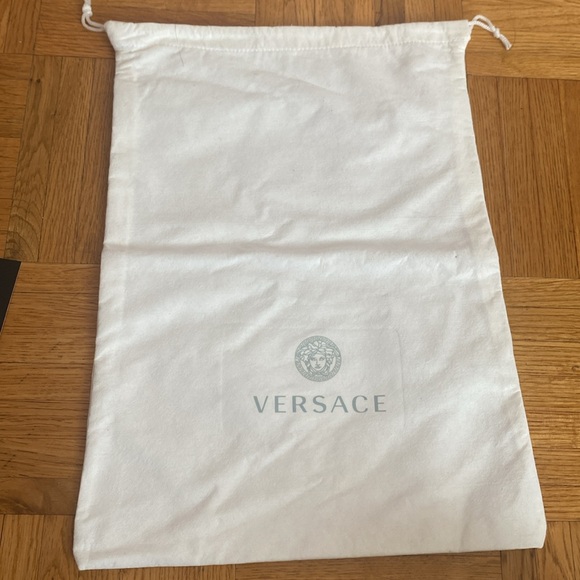 VERSACE NEW WITH TAG - Picture 12 of 13